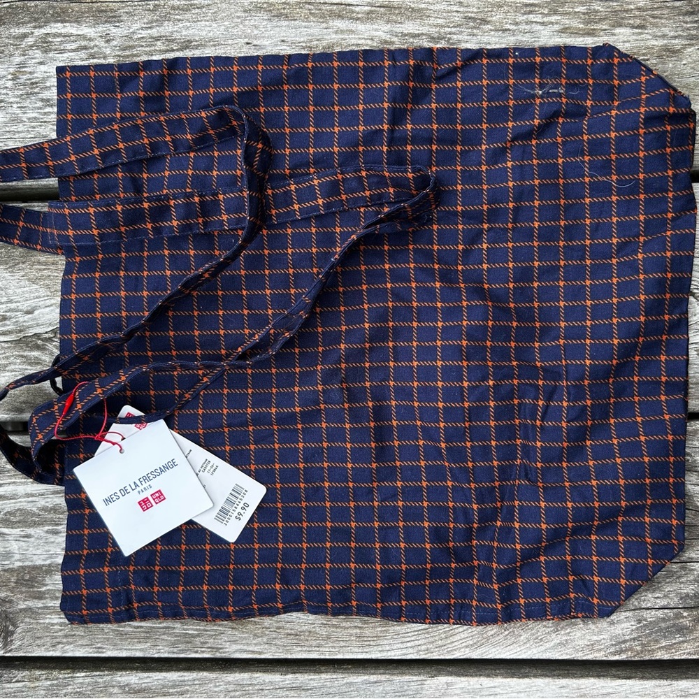 Uniqlo tote